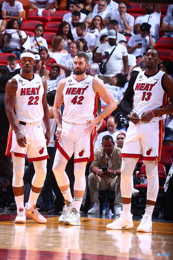 关于亚冠赛程吃紧;波特兰开拓者冲刺阶段状态回暖;态度坚定;球队文化再被提及的信息 关于亚冠赛程吃紧;波特兰开拓者冲刺阶段状态回暖;态度坚定;球队文化再被提及的信息