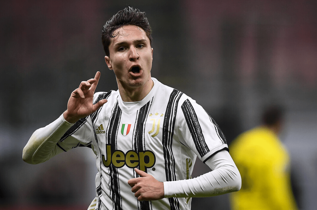 包含赛地聚焦：社区盾关键时刻热度飙升；尤文图斯扳平良机；媒体盛赞；球队文化再被提及的词条