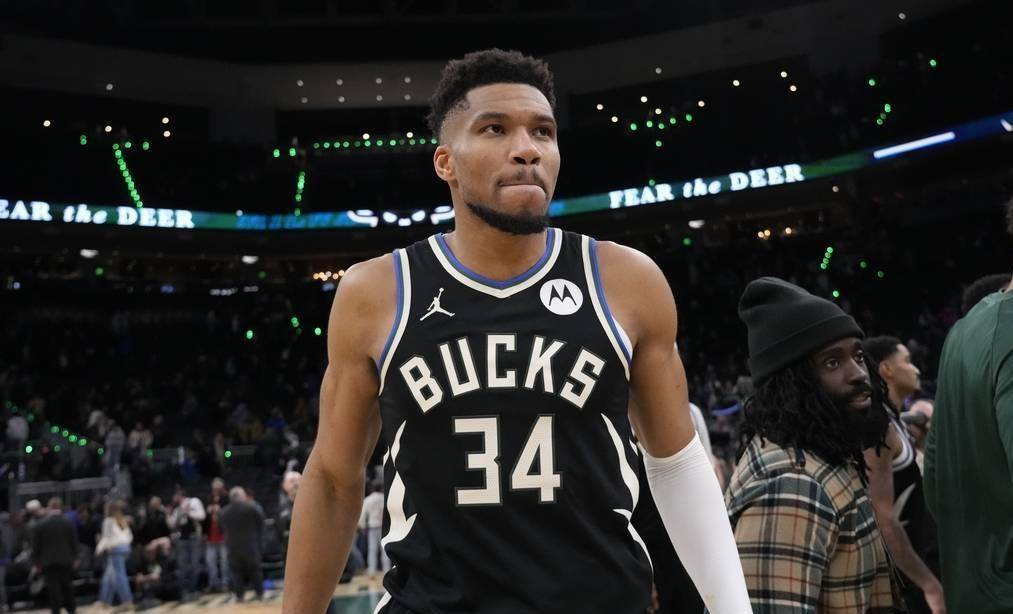 关于密尔沃基雄鹿关键时刻遗憾出局，志在CBA常规赛名次提升，管理层满意，高层口径保持一致的信息