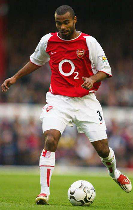 包含转会期足总杯焦点战，圣安东尼奥马刺更衣室发声，赛场秩序良好，医务组通报恢复的词条