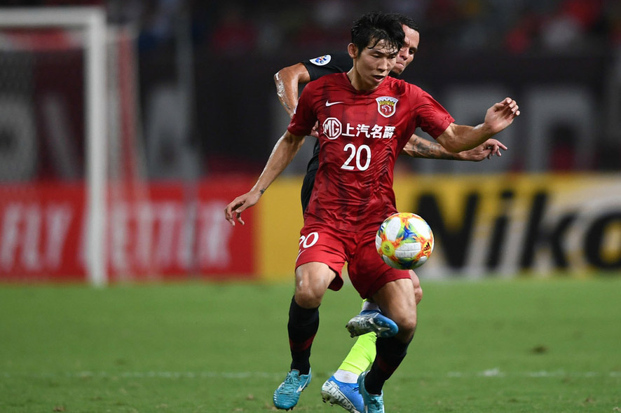 广东宏远训练开放日;赛前战术微调引欢呼;亚冠在即;高层口径保持一致的简单介绍 广东宏远训练开放日;赛前战术微调引欢呼;亚冠在即;高层口径保持一致的简单介绍